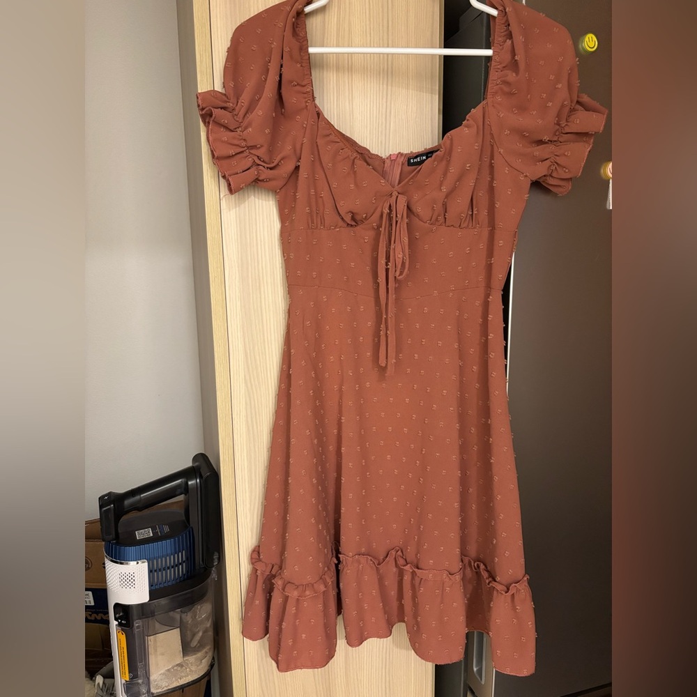 Elegant Blush Dress with Puff Sleeves